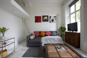 Gallery image of Large 2 Beds Flat Overlooking Clapham Common Park in London