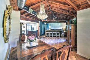 Gallery image of Upscale Dickinson Getaway with Yard on 1 Acre! in Dickinson