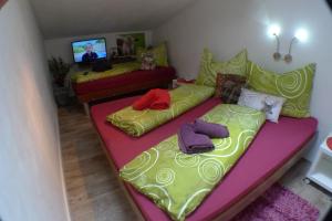 Posteľ alebo postele v izbe v ubytovaní Apartment Edith Top 49