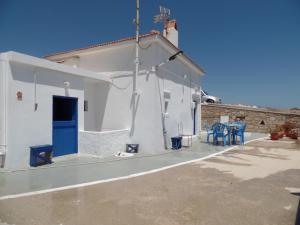 The building in which the holiday home is located