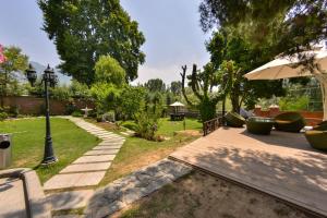 Giardino di HOTEL METROPOLIS SRINAGAR