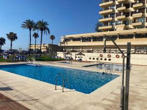 Bazén v ubytování Apartamento Benalmadena playa nebo v jeho okolí