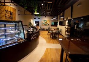 Restaurace v ubytování Remas Hotel Suites - Al Khoudh, Seeb, Muscat
