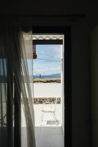Balkoni atau teres di La Casa de La Caleta by Taller96 - El Hierro Island -