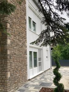 Budova, v ktorej sa apartmán nachádza