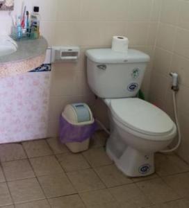 ห้องน้ำของ Tientong Guesthouse