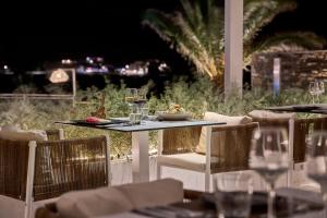 Fotografie z fotogalerie ubytování Ios Grand Pool Suites v destinaci Mylopotas