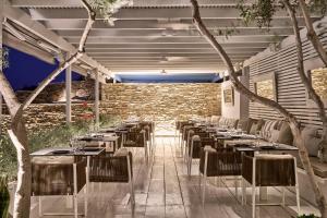 Restaurace v ubytování Ios Grand Pool Suites
