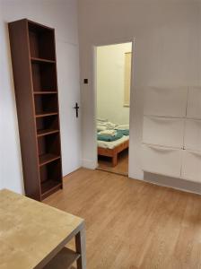 A bed or beds in a room at Blue Vintage House