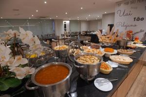 Comida no hotel ou em algum lugar perto