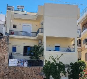 Budova, v ktorej sa apartmán nachádza