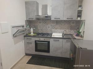 A kitchen or kitchenette at Casa Vedruccio