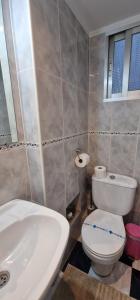 Koupelna v ubytování Comfy 4 rooms apt in the heart of Chueca (Madrid center)