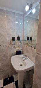Koupelna v ubytování Comfy 4 rooms apt in the heart of Chueca (Madrid center)