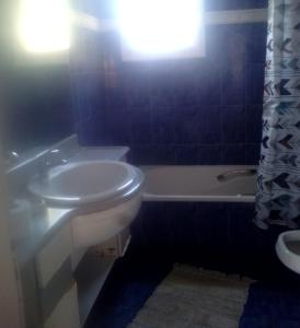 A bathroom at Marilena House Plataria