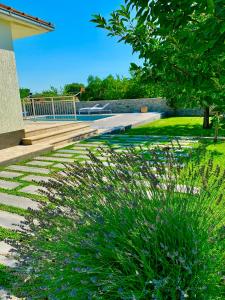 Zahrada ubytování Villa Endi,a gem near Sibenik