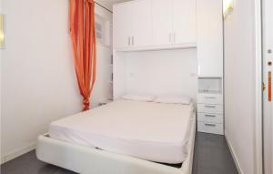 Katil atau katil-katil dalam bilik di Stunning Home In Magliolo