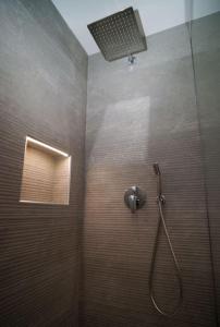 Bilik mandi di Villa di pietra II