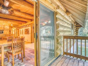 Gambar di galeri bagi Riverwoods Lodge - Meredith Lodging di Brightwood