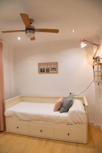 El Hidalgo tesisinde bir odada yatak veya yataklar
