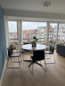 Gallery image of Beach Suite Leonie in Koksijde