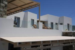 Balkón nebo terasa v ubytování Captains Villas & Suites