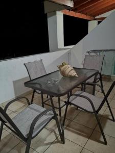Posezení v ubytování poets apertment in armeos masouri
