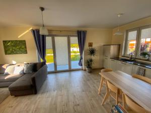 Kuchyňa alebo kuchynka v ubytovaní Apartamenty Eksploris II