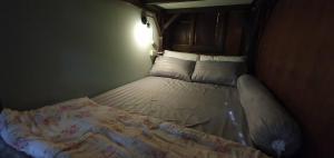 Voodi või voodid majutusasutuse Baan Suan Taboon Homestay toas