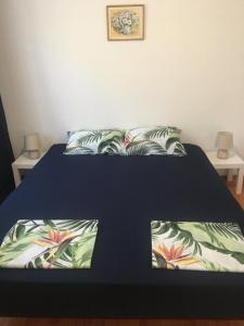 Ένα ή περισσότερα κρεβάτια σε δωμάτιο στο St.Nikola Holiday Home