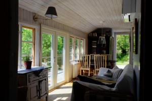 Posezení v ubytování Fishermans cabin + 37 fotografií