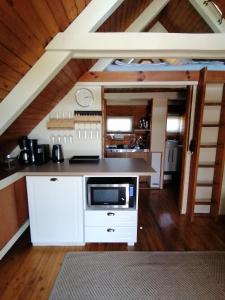 Gallery image of Pfahlbau Sunset I Toplage Elektroboot inklusive in Rust