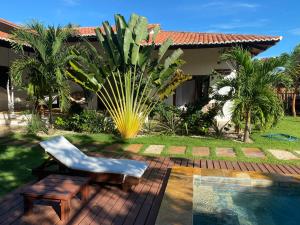 Bazén v ubytování Villa Corsica nebo v jeho okolí