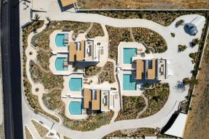 Bazén v ubytovaní Blue Pearls-Adults Only Luxury Suites alebo v jeho blízkosti
