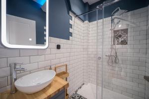 A bathroom at Casa Reale Corfu