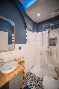 A bathroom at Casa Reale Corfu