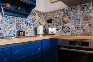 A kitchen or kitchenette at Casa Reale Corfu