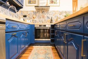 A kitchen or kitchenette at Casa Reale Corfu