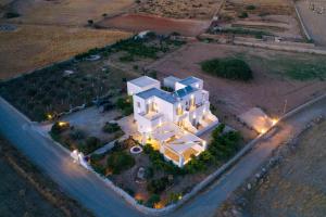 Gallery image of Levanta guesthouse in Skhoinoussa