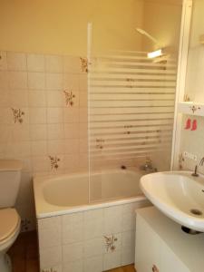 Kúpeľňa v ubytovaní La Grande-Motte : Appartement avec belle vue