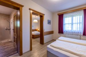 Zdjęcie z galerii obiektu Ferienwohnung Dependance Faschl w mieście Gosau