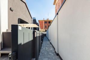 Budova, v ktorej sa apartmán nachádza