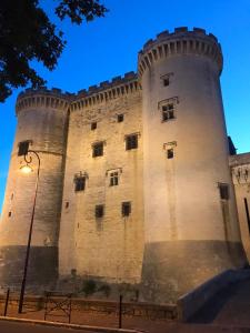 Fotografia z galérie ubytovania Charmant appartement au cœur de Tarascon v destinácii Tarascon