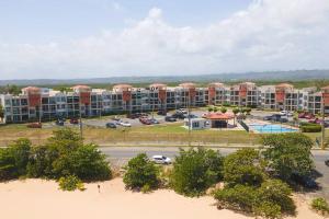 Vista aèria de New Remodeled Ocean view, Beach Front Apartment