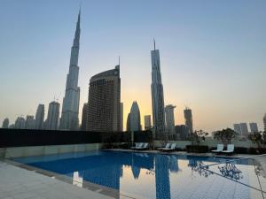Bazén v ubytování Ultimate Stay / 2 Beds / Linked to Dubai Mall nebo v jeho okolí
