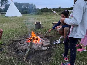 Hosté ubytování Terra-Tipike, Tipi à la ferme entre Terre et Mer