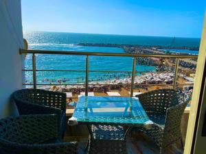 A general sea view or a sea view taken from Az apartmant
