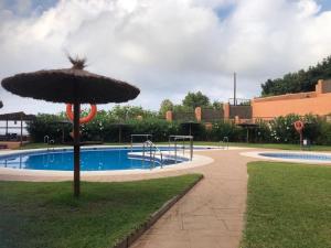 Basen w obiekcie Luxury Atico Granada Coast lub w pobliżu