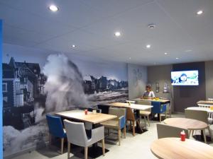 Restoran atau tempat lain untuk makan di ibis Styles Saint Malo Port