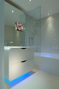 Bagno di i-Suite Hotel